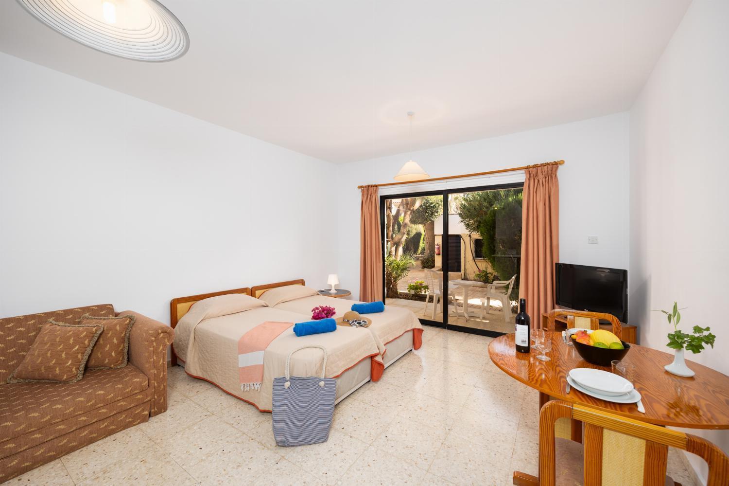 Tavros Hotel Apartments Polis Extérieur photo