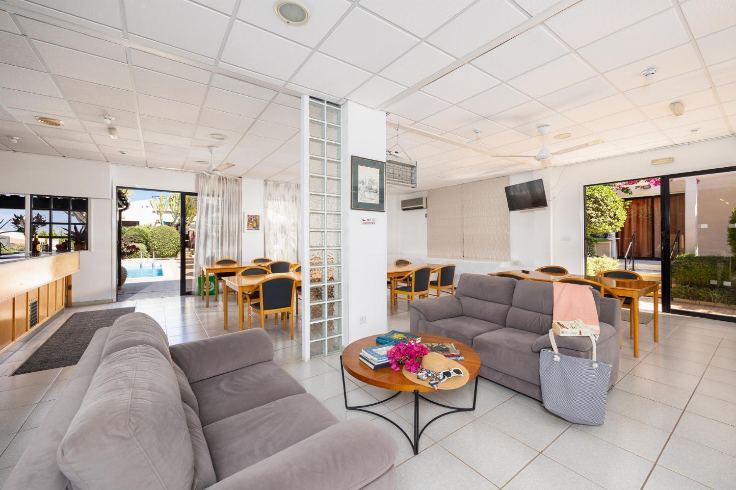 Tavros Hotel Apartments Polis Extérieur photo