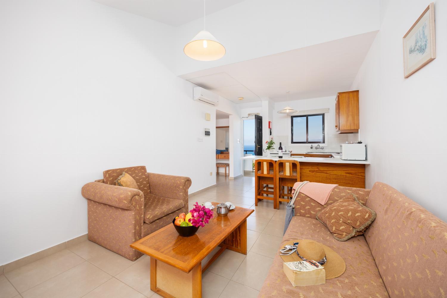 Tavros Hotel Apartments Polis Chambre photo
